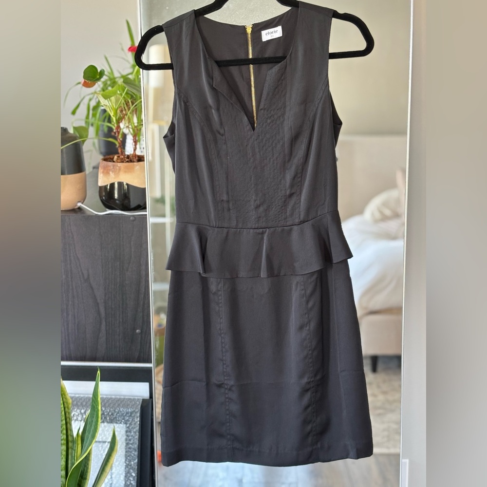 Elegant Black Sleeveless Dress
